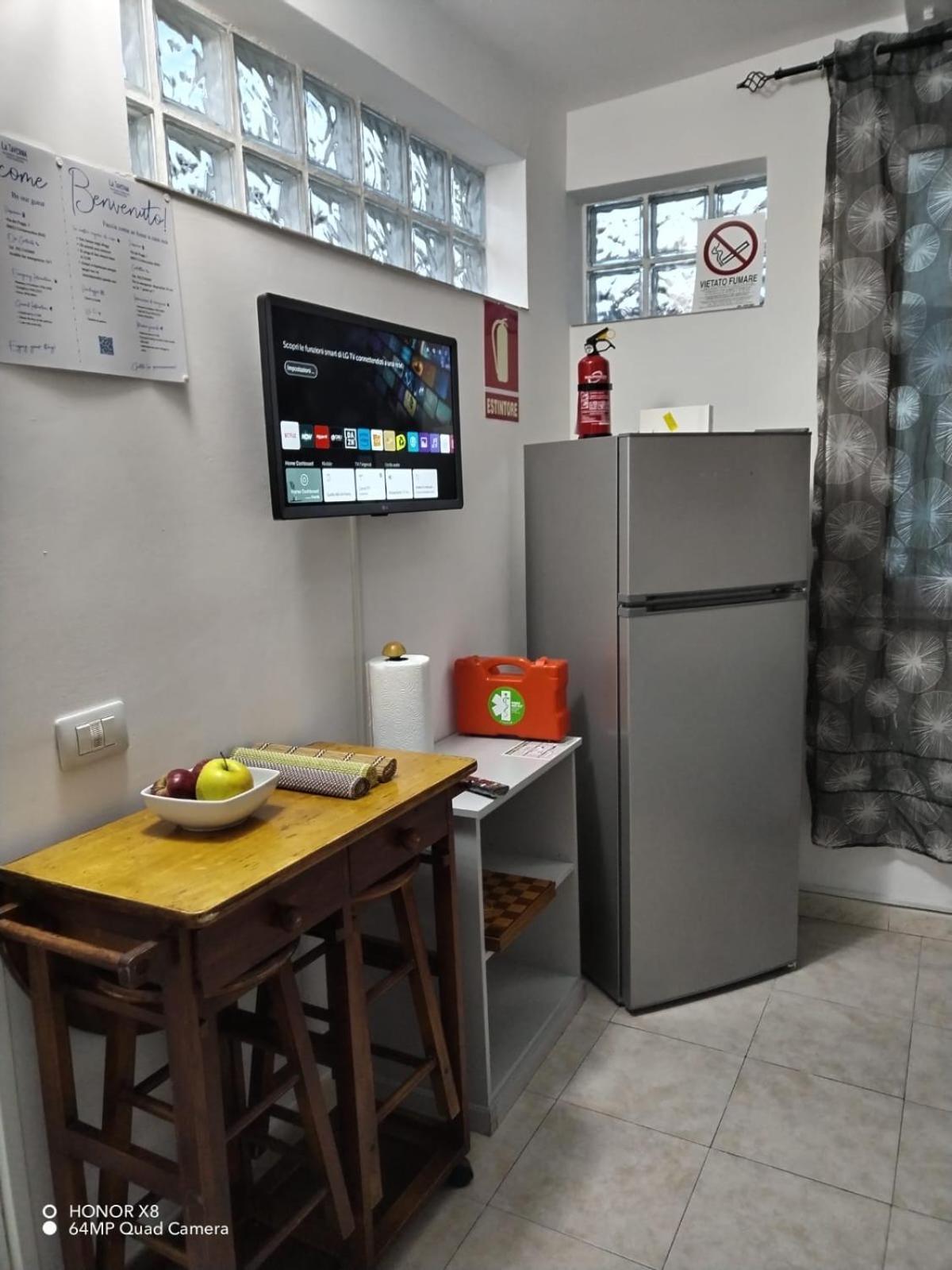 B&B Civitavecchia La Casetta Con Giardino Dış mekan fotoğraf